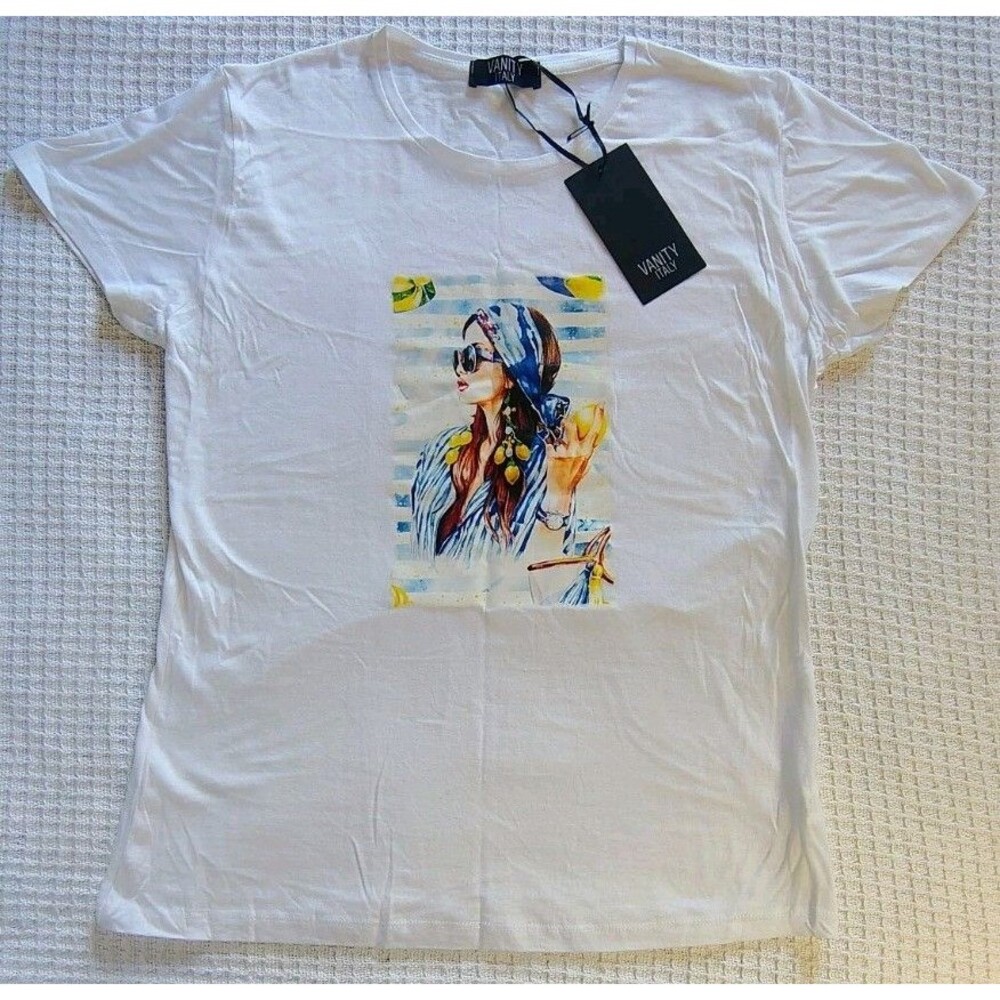 LOFT White Graphic Short Sleeve Tee with Multicolor Beach Illustration NWT